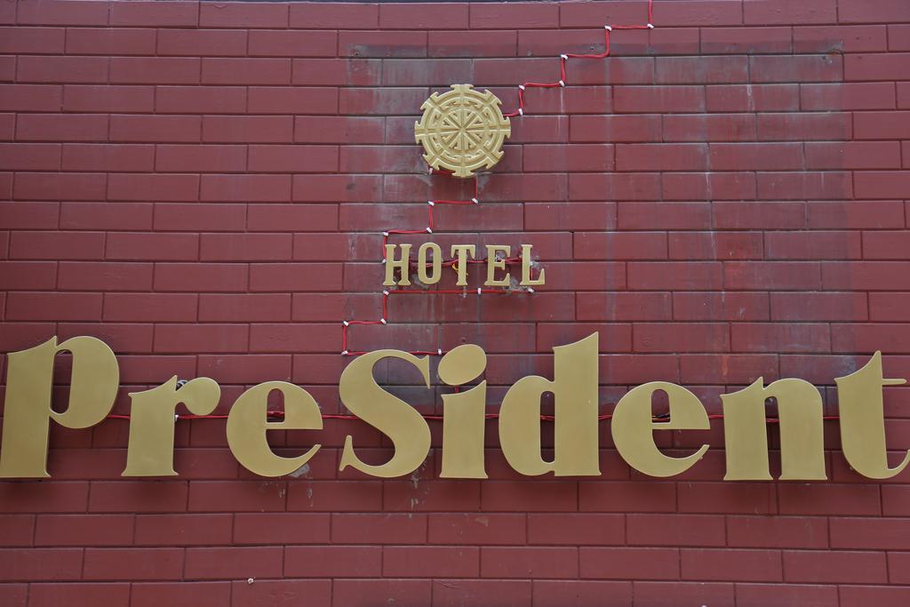 Hotel President Zirakpur Eksteriør billede