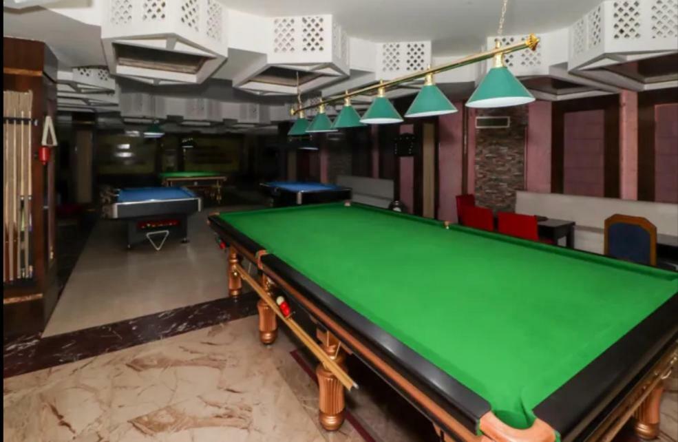 Hotel President Zirakpur Eksteriør billede